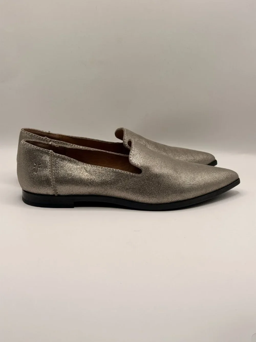 Frye Women Pewter Kenzie Venetian Pointed Toe Flat Sz 7.5